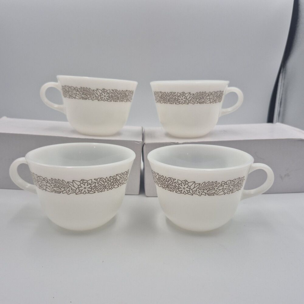 Vintage Corningware/Pyrex Woodland Milk Glass Coffee Tea Cup Mug Set 4 Brown